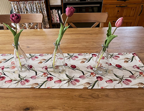 Gobelínový běhoun - TULIPÁNY