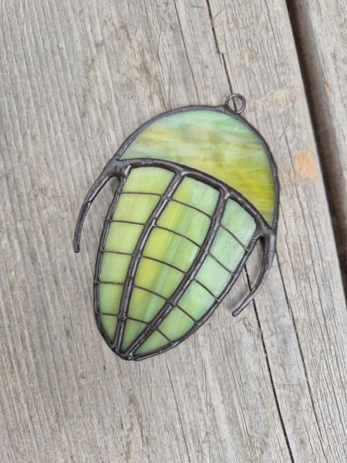 Zelený trilobit, skleněná tiffany ozdoba