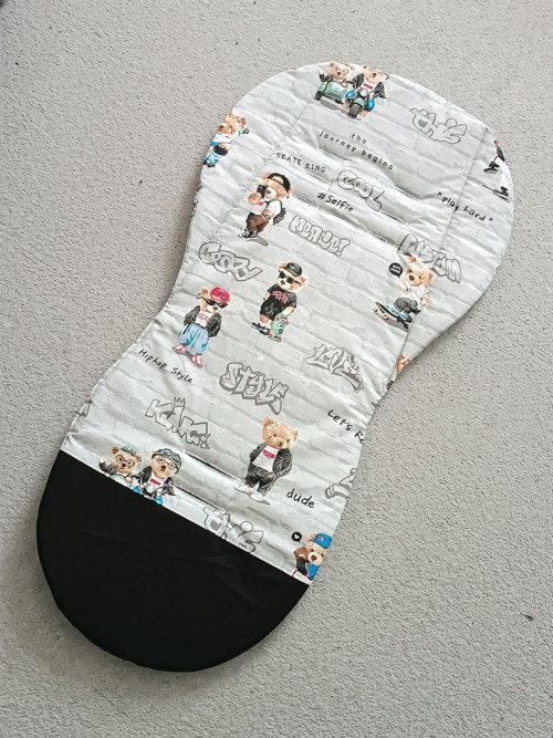 Prodloužená podložka do kočárku