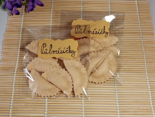 TĚSTOVINY - půlměsíčky