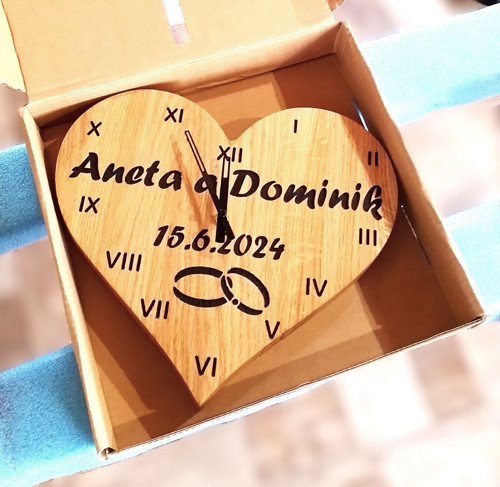 Dubové hodiny, průměr 30 cm