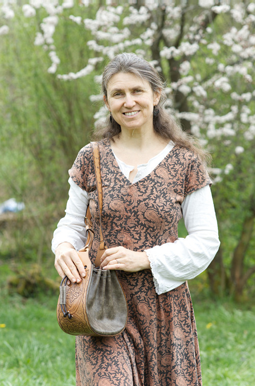 Kabelka Hermiona v odstínu velbloudí šedohnědá