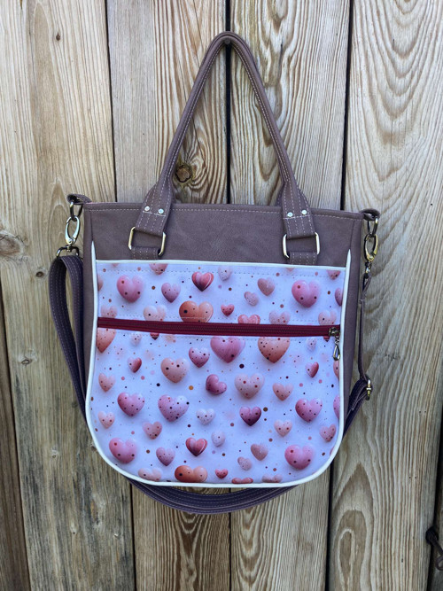 Crossbody kabelka do ruky i přes rameno