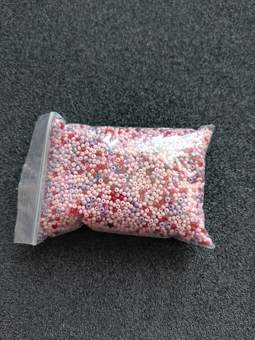 Různé korálky 80g