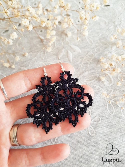 Black divine