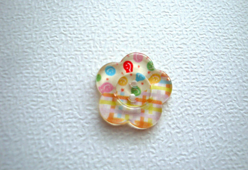 Plastový knoflík květ 25 mm (1ks)