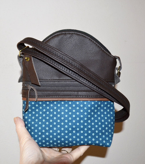 Malá crossbody kabelka