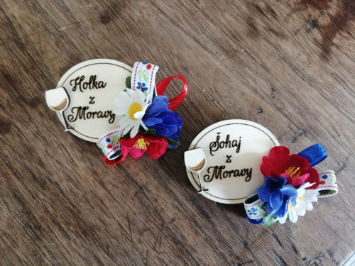 Brož folklór - dvě varianty — foto 1