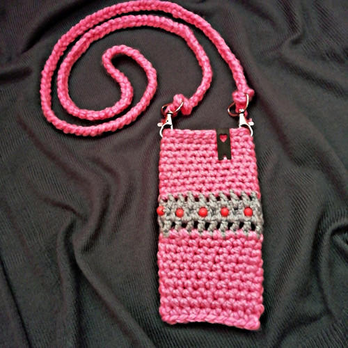 Taštička na mobil háčkovaná - růžový pastel