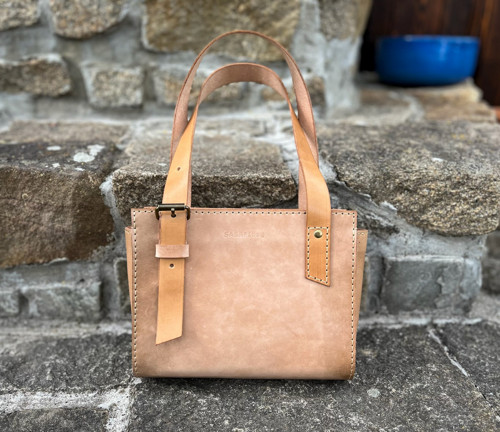MANDI l. Kožená elegantní ručně šitá kabelka