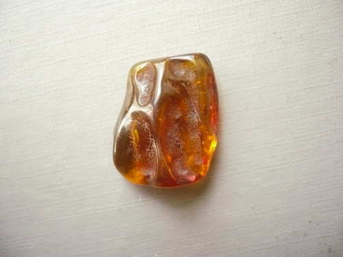 Troml. kámen – jantar extra 22 mm, č.98f