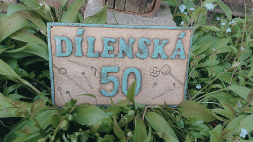 Kachlička se šroubky