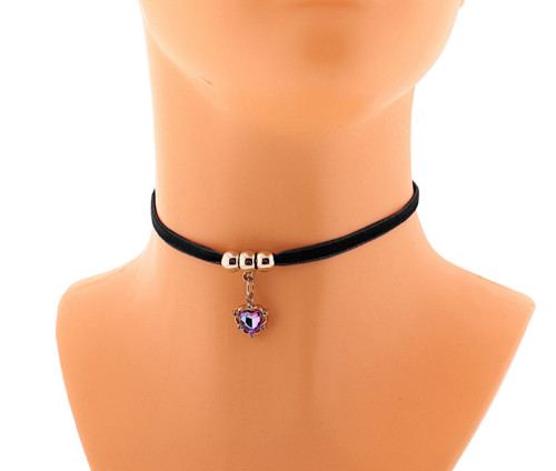 Sametka obojek, sametový choker se srdíčkem
