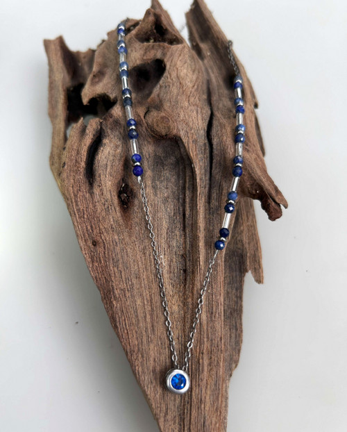 Stříbrný řetízek s lapis lazuli