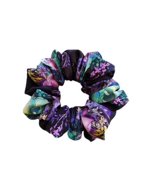 Gini HEDVÁBNÁ scrunchie M- MIDNIGHT FLOWER — foto 1