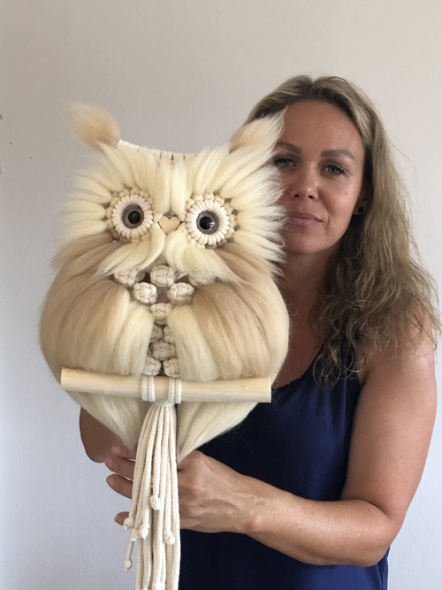 Macramé sovička béžová — foto 1