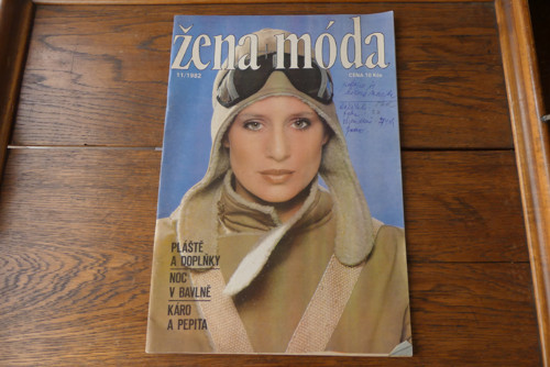 Časopis Žena a móda, číslo 11/1982, střihy!