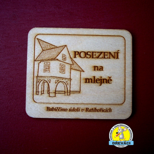 Turistický magnet dřevěný Posezení na mlejně logo