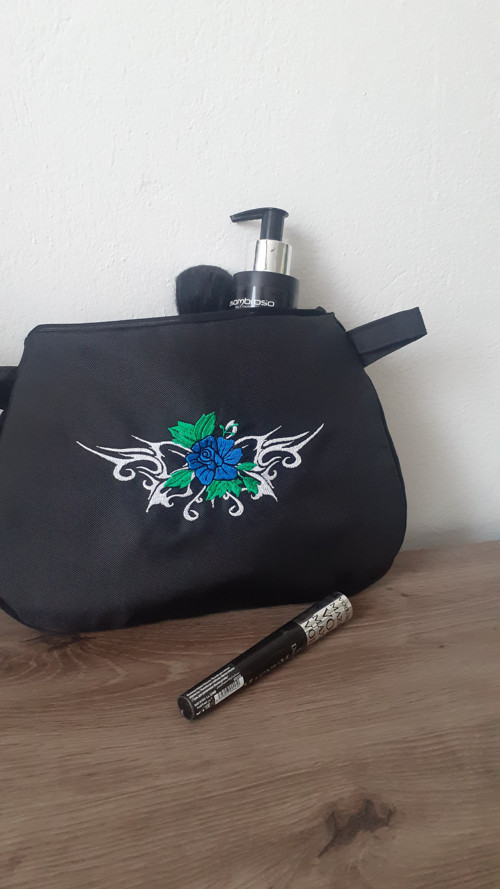 Taštička na šminky