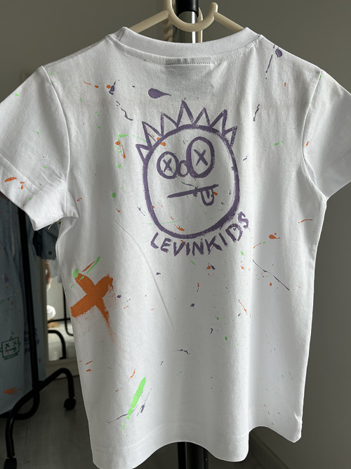 Ručně malované tričko LEVINKIDS — foto 1