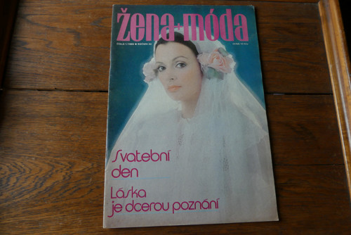 Časopis Žena a móda, číslo 1/1980, střihy!