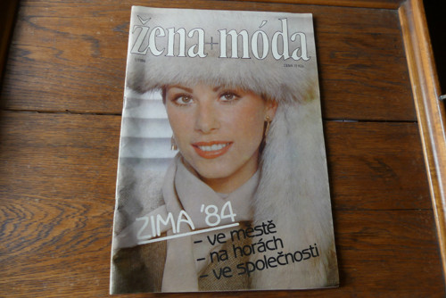 Časopis Žena a móda, číslo 1/1984, střihy!