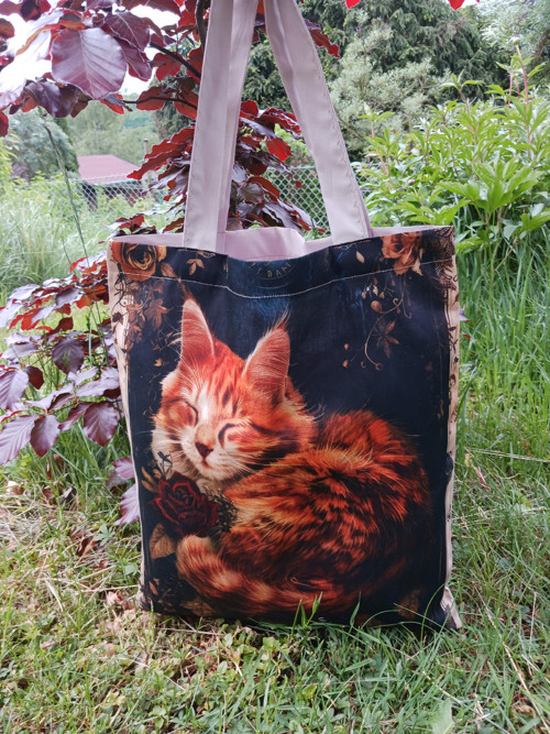 Taška s rezatou kočkou 1