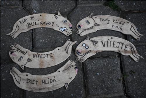 Cedulky na branku/dveře-bull-malé