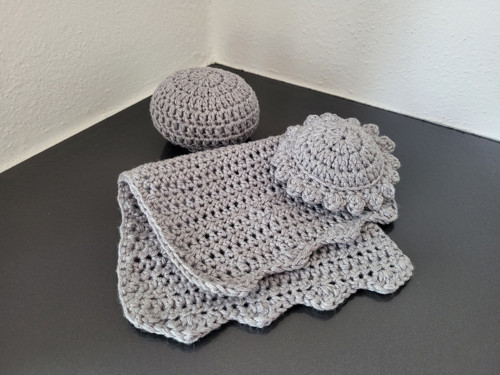 Set podložka, okrasný polštářek, puf. Světle šedá