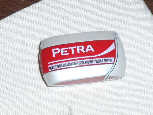 Ruční kovový ZAPALOVAČ • Petra