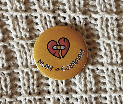 Placka "Hurt > Comfort"