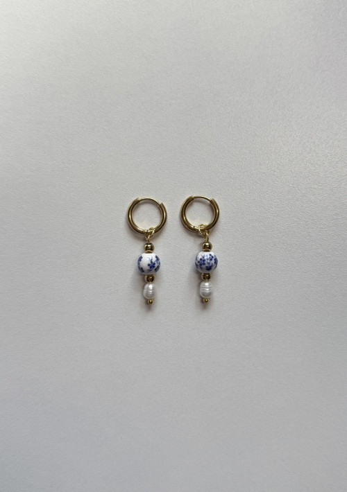 Gold and blue earrings with pearls