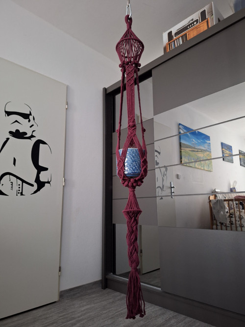Macramé rudý závěs na květinu