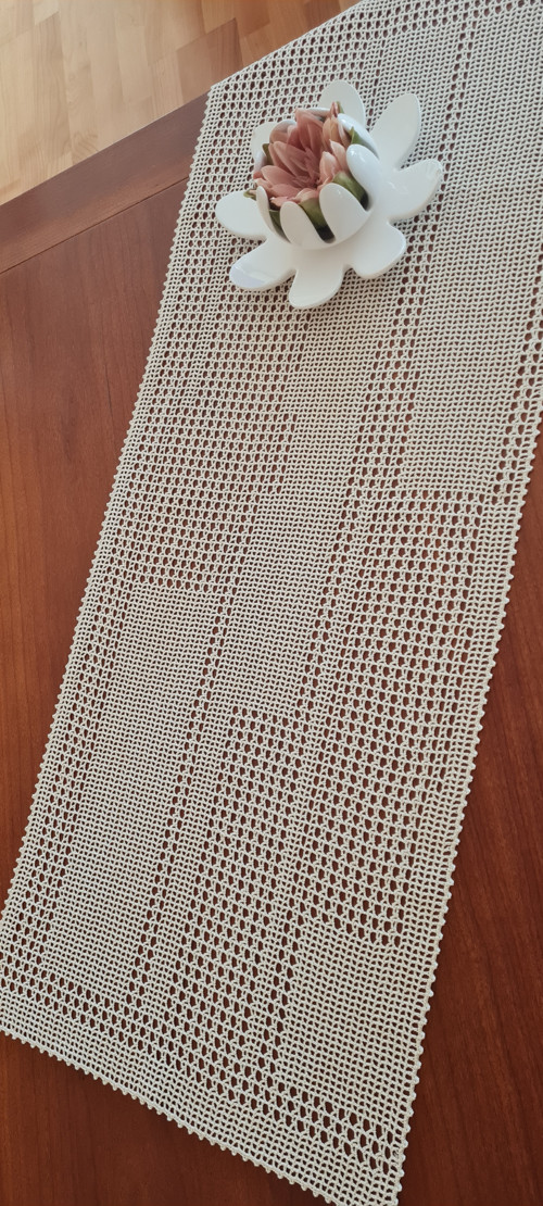 Háčkovaný běhoun — foto 1