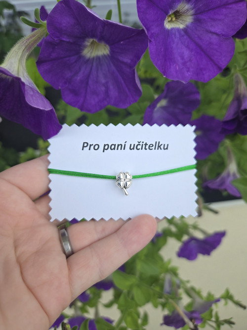 Náramek se čtyřlístkem pro štěstí, paní učitelce