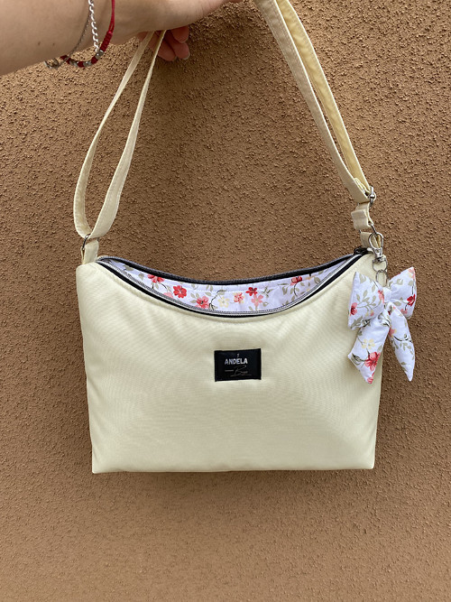 Crossbody kabelka Bella — foto 1