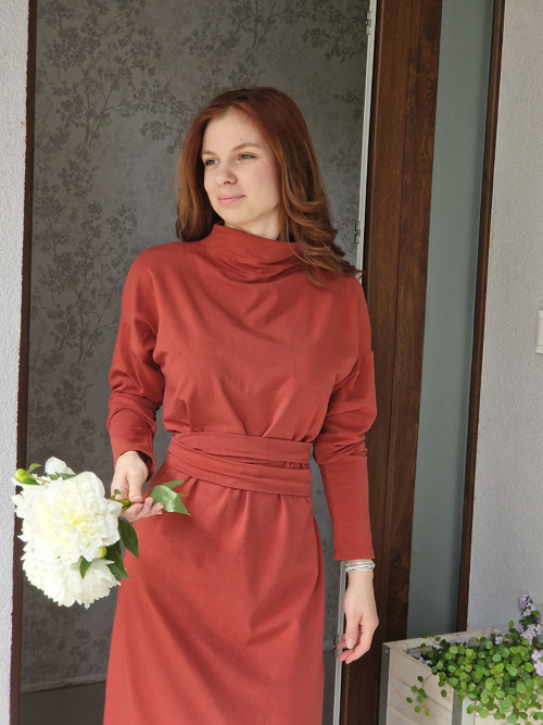 Celia Rust – elegantné šaty v minimalistickom duch