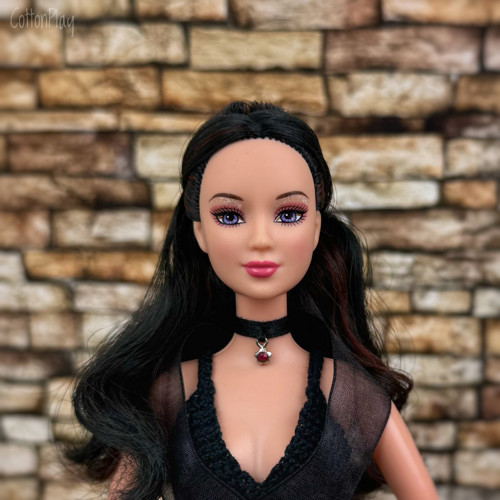 Náhrdelník pro Barbie -kytička se sytě růžovým kam