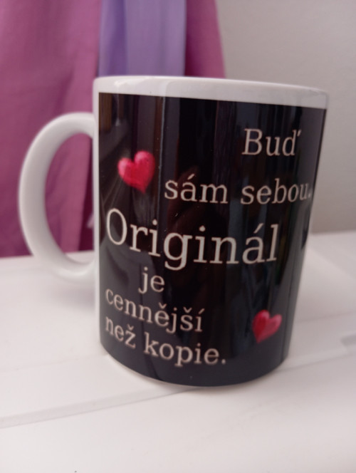 Hrnek Buď sám sebou