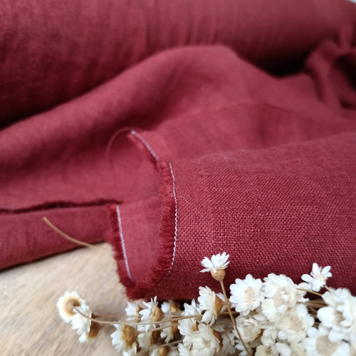 100% len BURGUNDY-RED 205g/m2....č.93