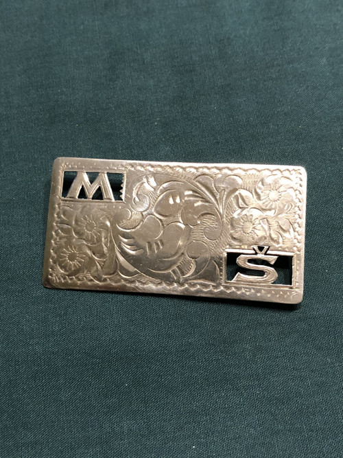 Starožitná velká brož ryté stříbro monogram