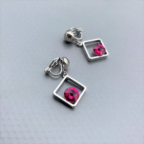 Antialergické klipsy Fuchsia Swarovski čtverec