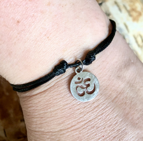 Ochranný Kabbalah Náramek Óm - Ocel