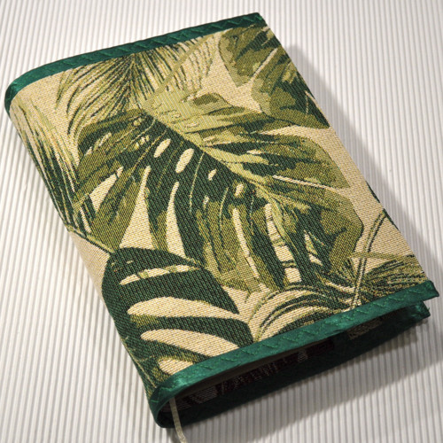 Monstera - obal knihu