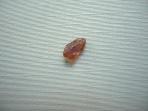 Krystal - rubelit 7 mm, č.28