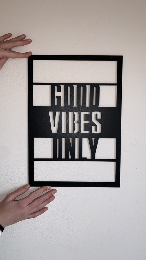 Dekorace na zeď Good vibes only