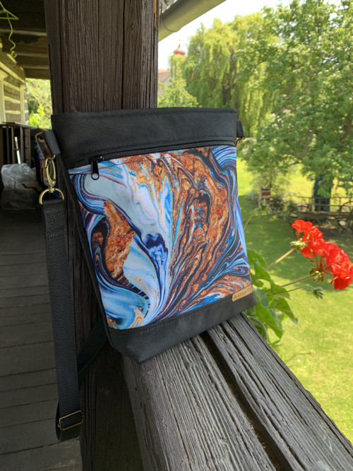 Míchání barev- crossbody taška