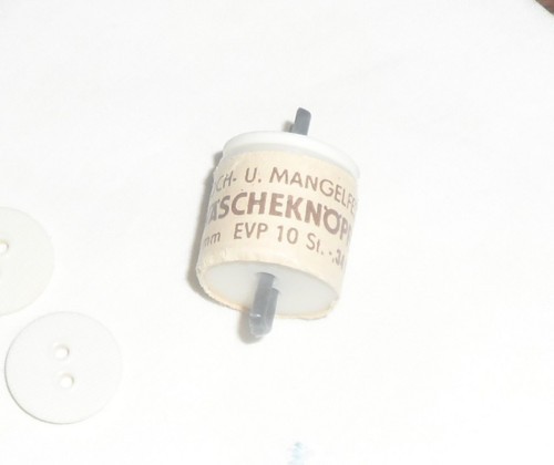 Balení, KNOFLÍKY originál Wäscheknöpfe, DDR