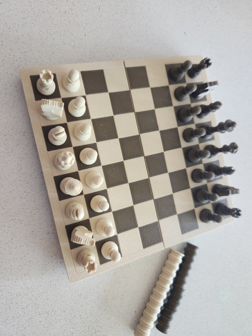 Mini magnetické cestovní šachy
