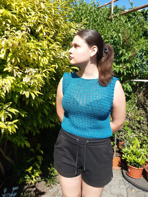 Crop top